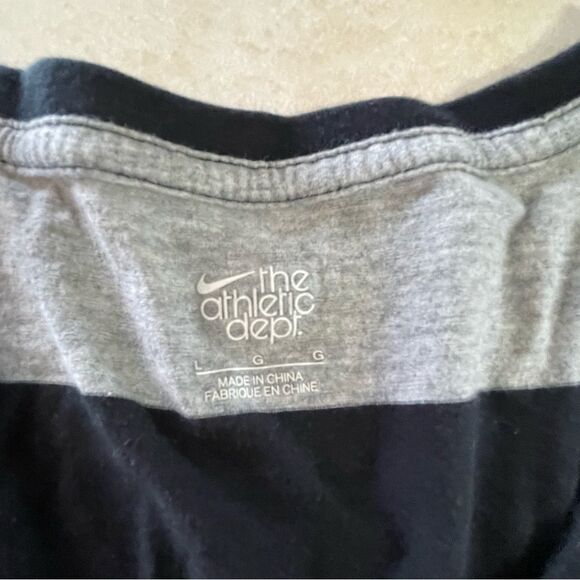 Nike Women’s Shirt long sleeve size Large L black gray stripes striped - Picture 3 of 4